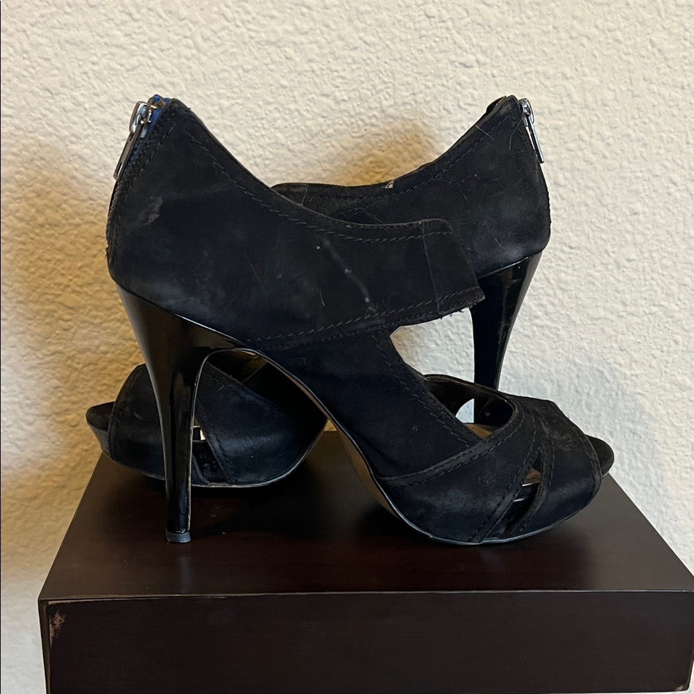 Steve Madden Elegant Black Peep-Toe Heels